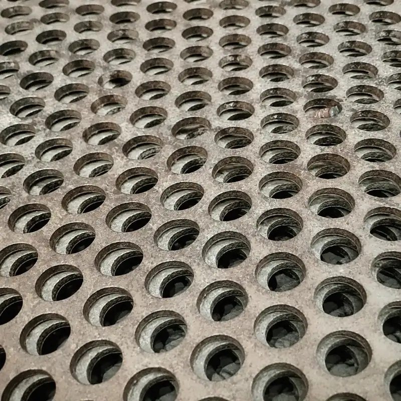 Alloy casting screen mesh - 01