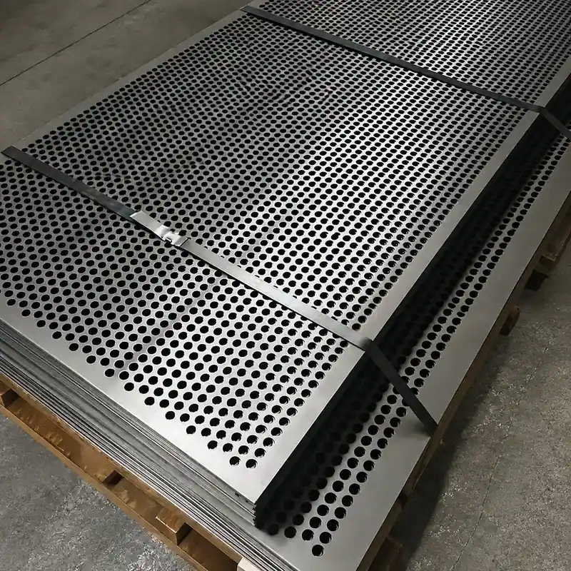 Steel plate punching screen mesh - 01